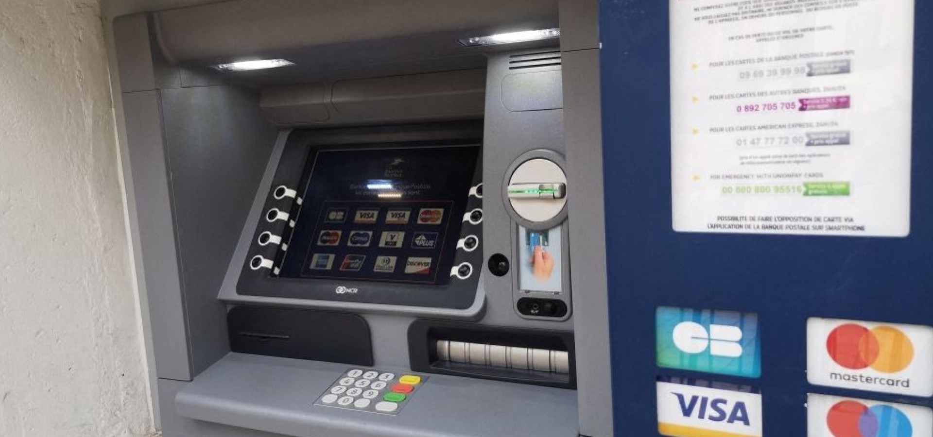 Installation et exploitation de distributeurs automatiques de billets (DAB) sur le territoire de Mayotte