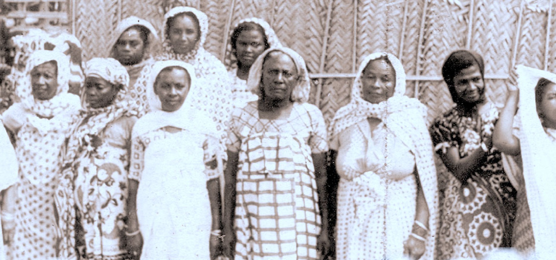 Hommage à Zéna M’déré et aux  Chatouilleuses : la révolte des femmes