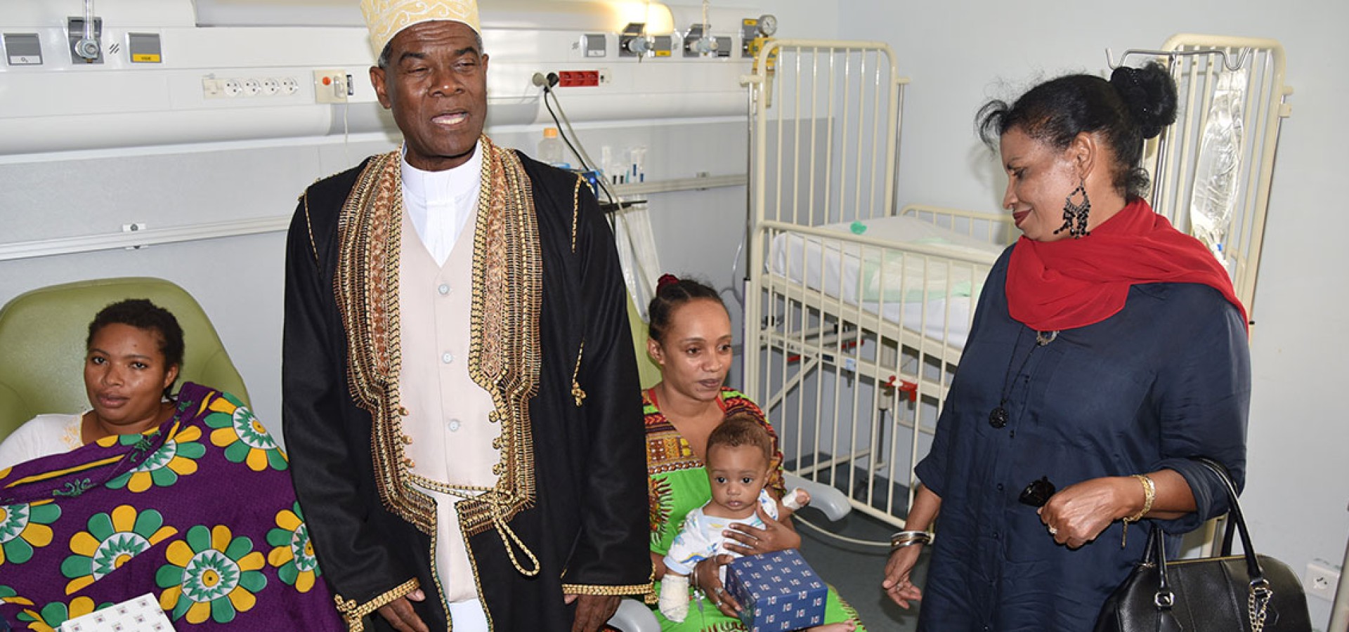 Ide el-fitr : visite au service pédiatrie du Centre Hospitalier de Mayotte (CHM)
