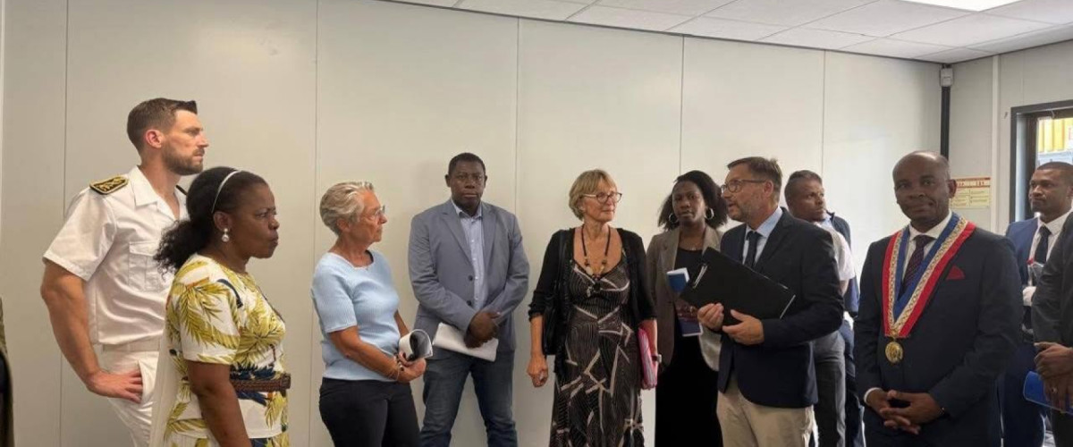 L’avenir scolaire au cœur de la visite de la Première ministre Élisabeth Borne à Mayotte
