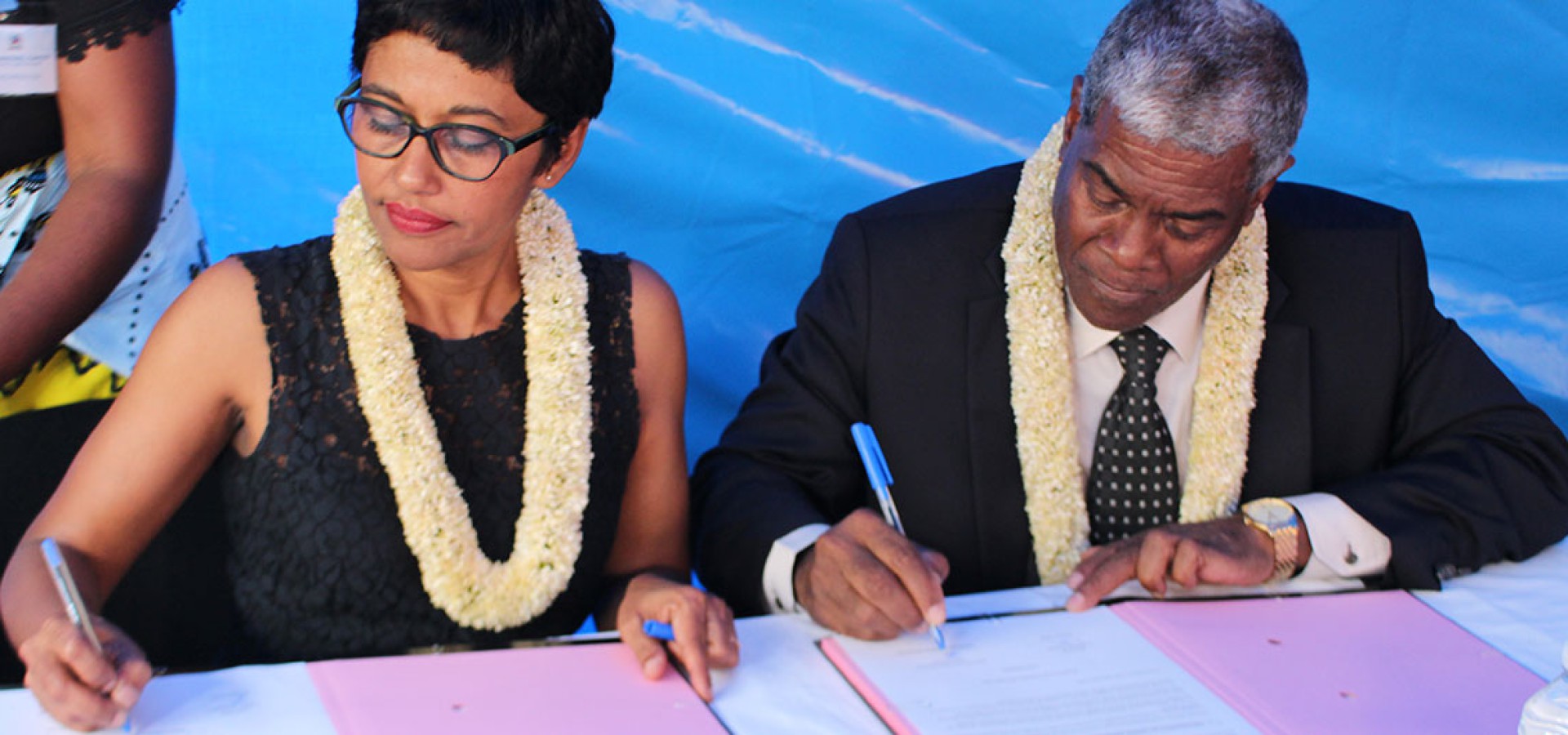 Protection de l’enfance : signature d’une convention entre le CD976 et l’état