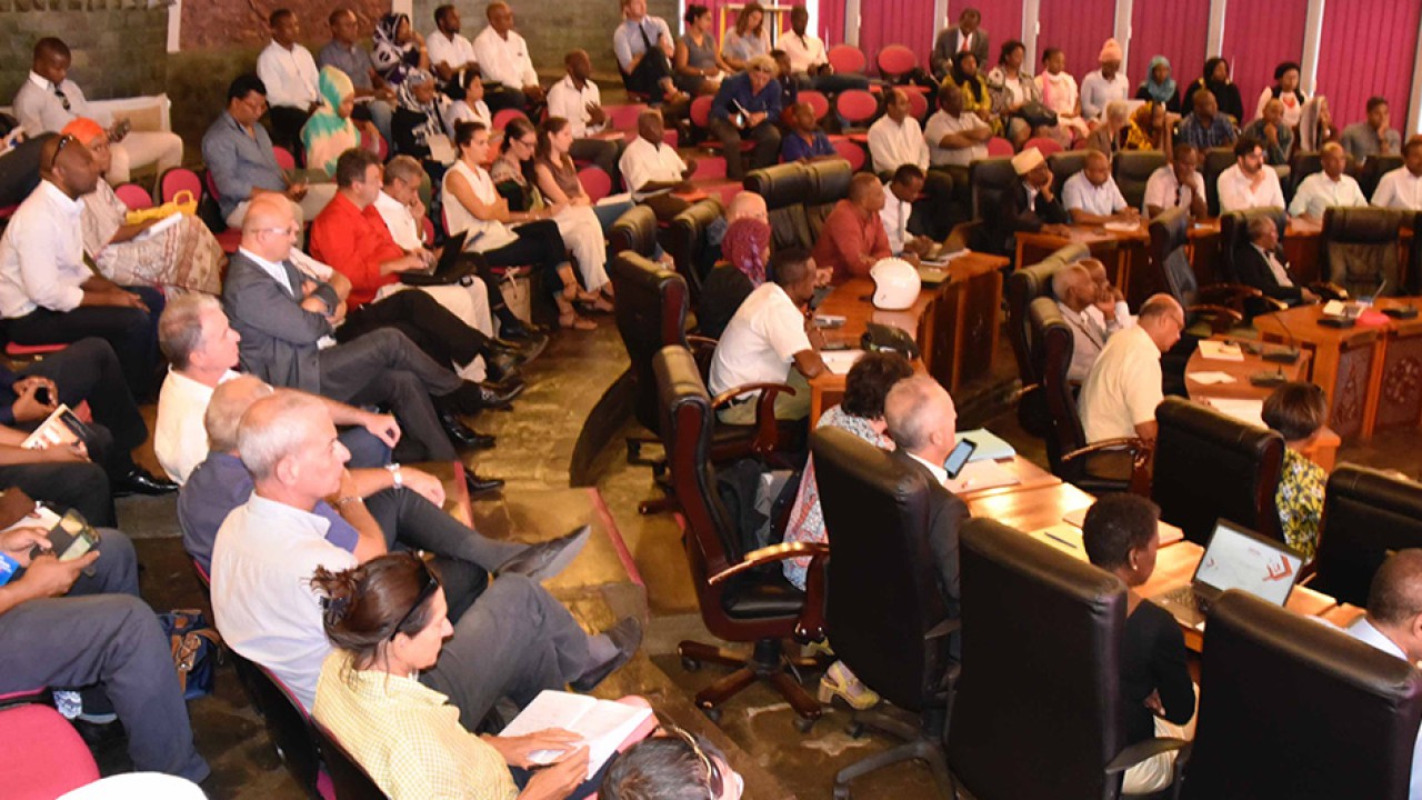 Colloque pour construire un modèle de développement économique pour Mayotte