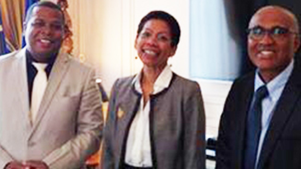 Le President du Conseil départemental de Mayotte rencontre Georges Pau-Langevin, Ministre des Outre-Mers