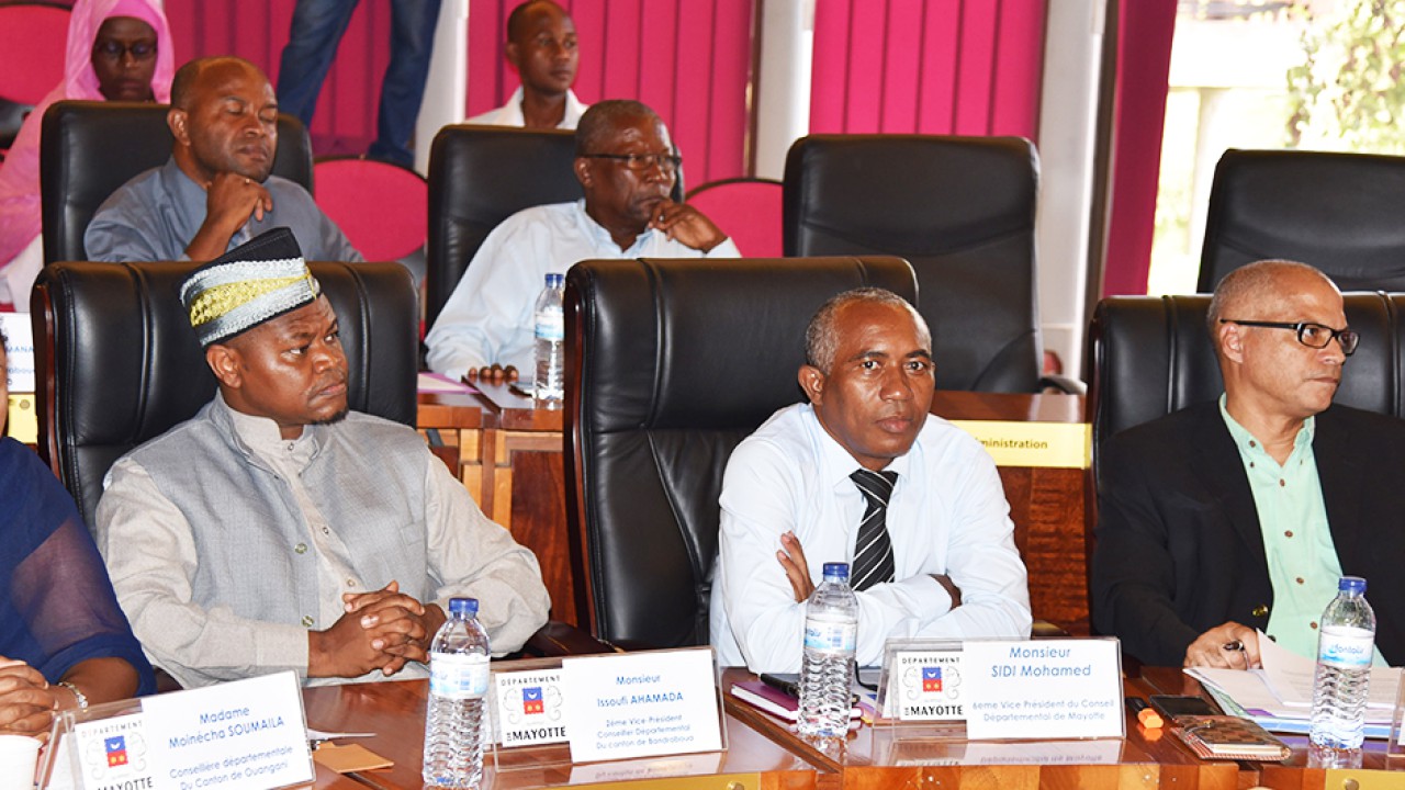 Révision de la fiscalité à Mayotte : les travaux continuent