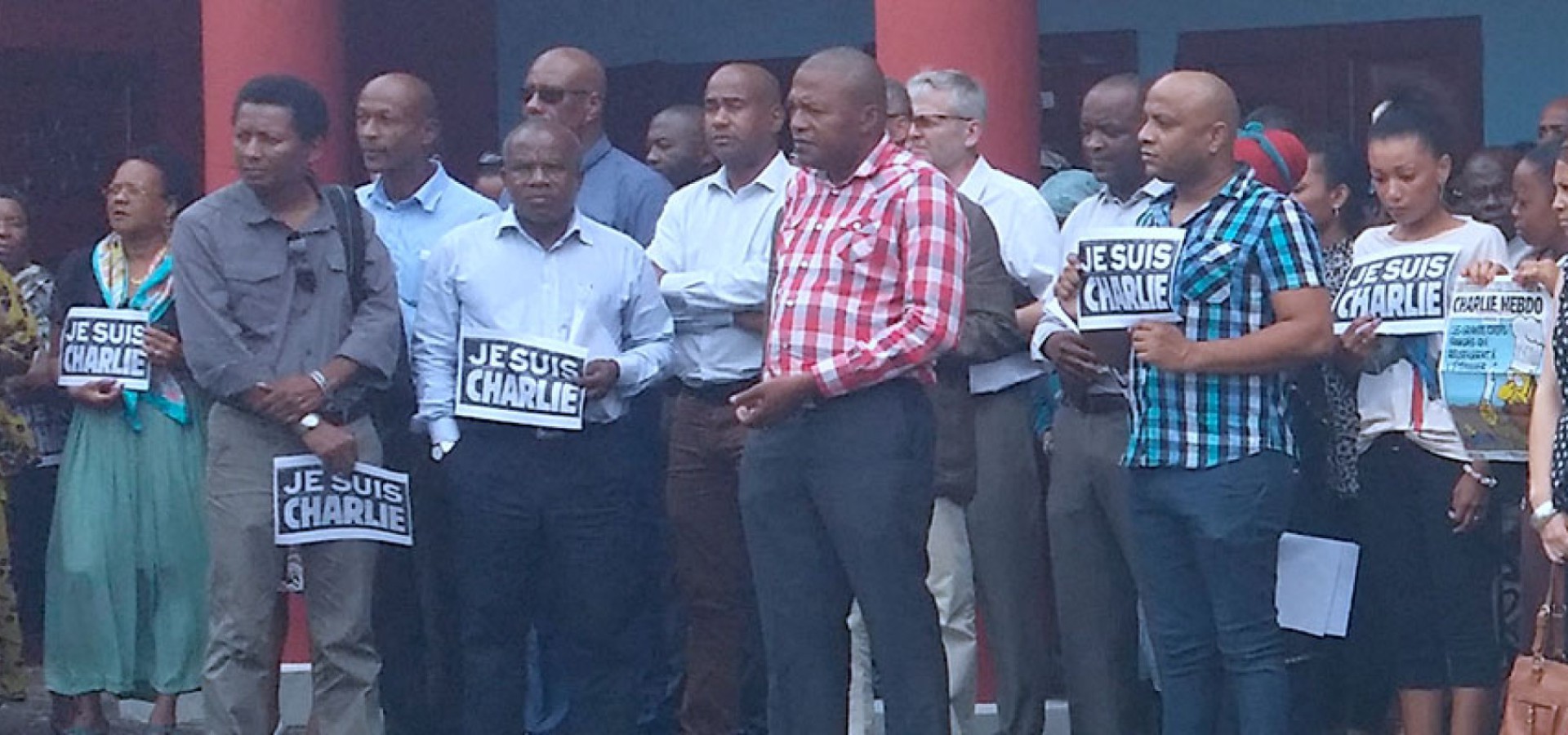 Le Conseil départemental de Mayotte rend hommage aux victimes de Charlie Hebdo