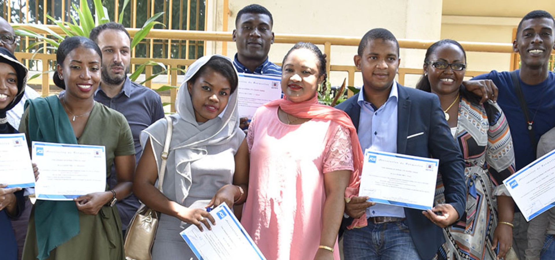 Remise de certificat et attestation du titre  professionnel formateur professionnel 